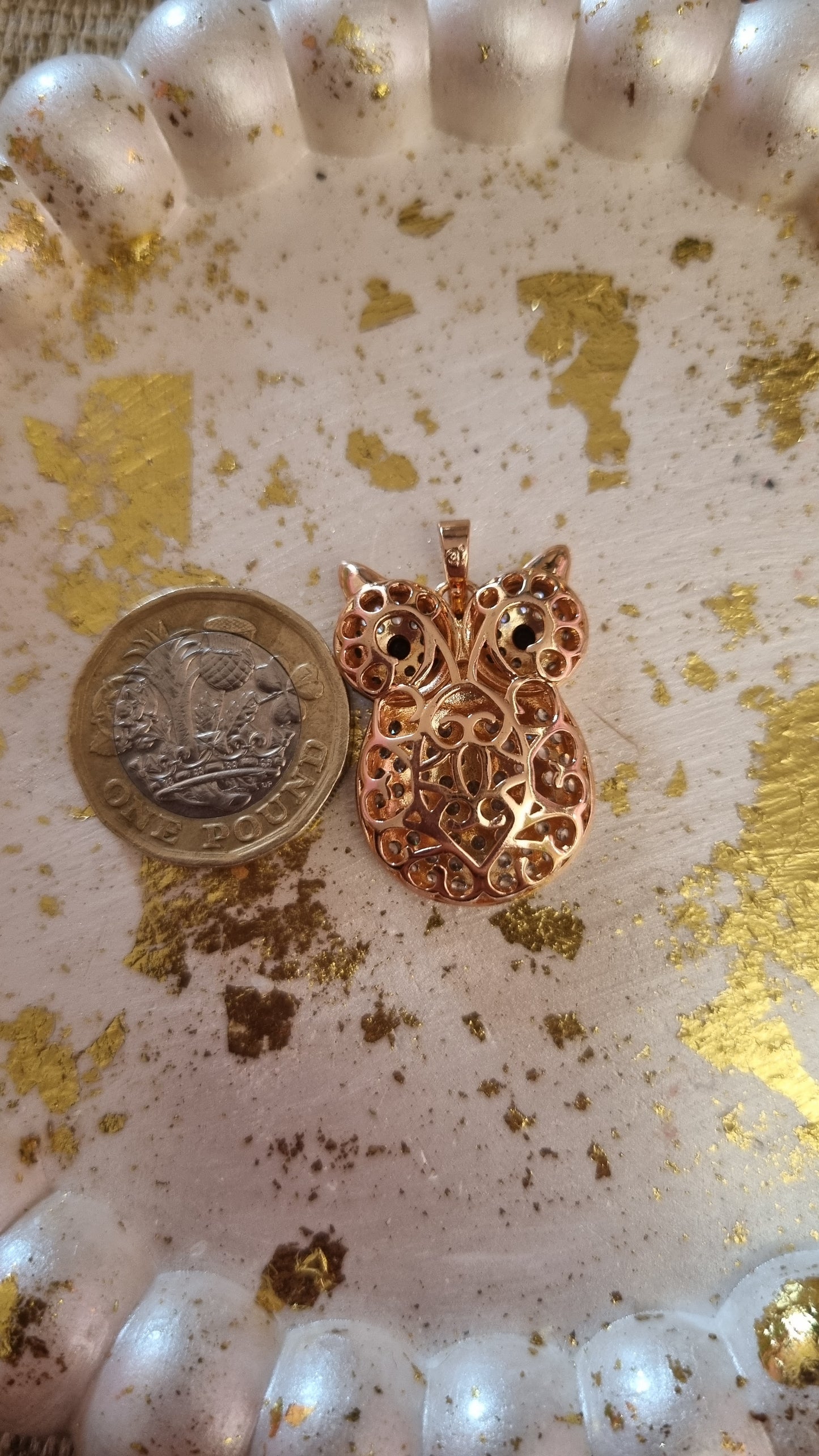 18kr.gold plated pendant with sw.crystal