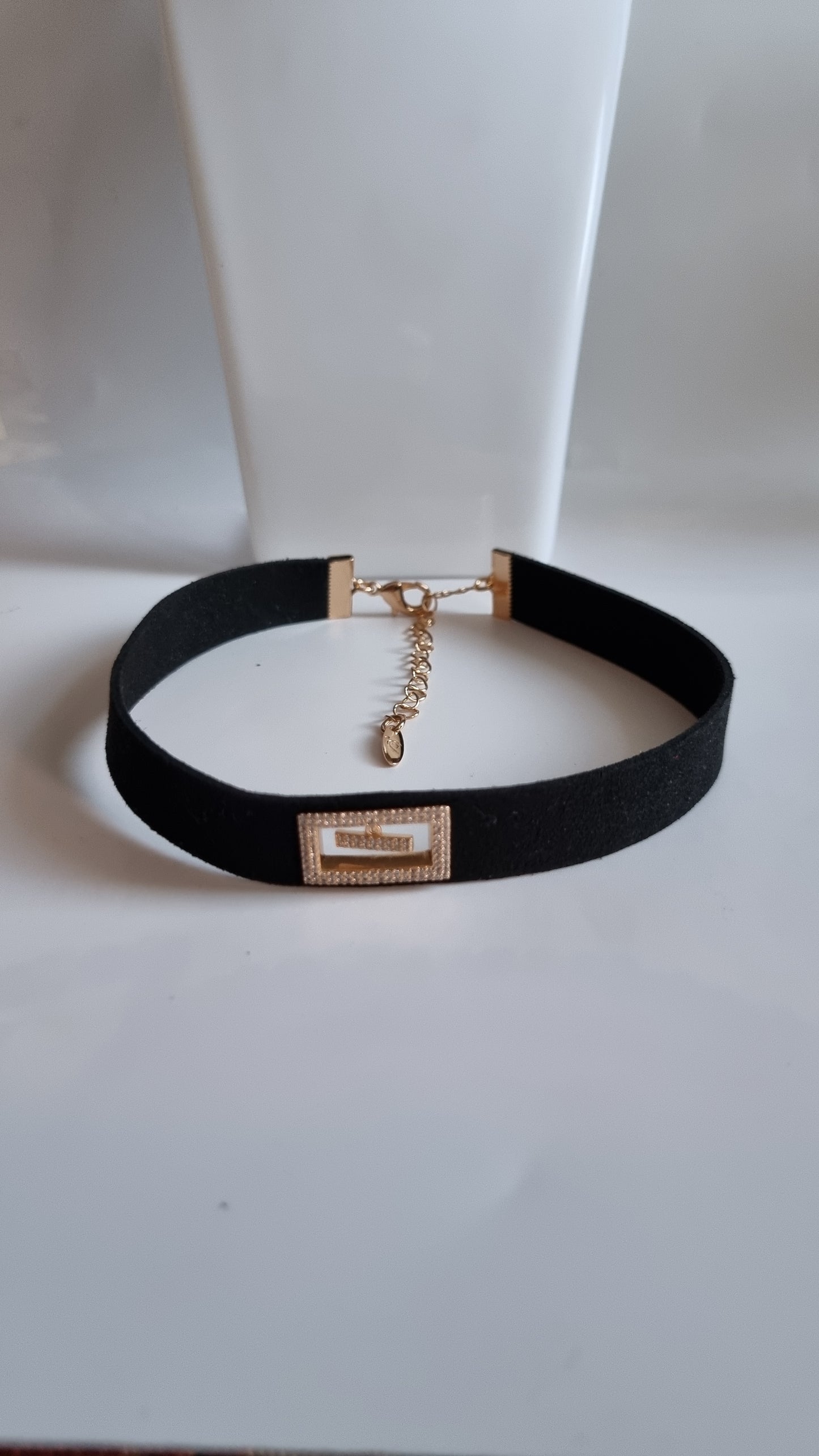 Choker with sw.crystal 18kr gold plated