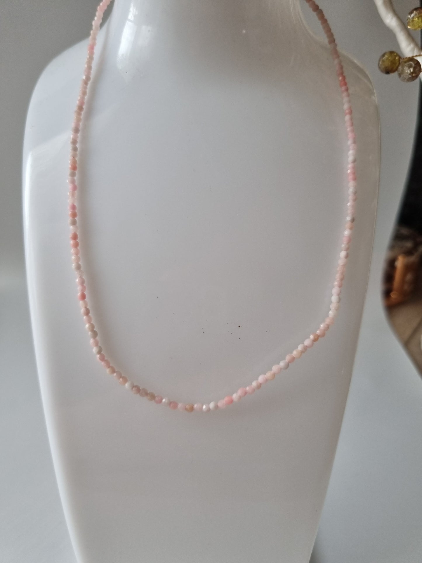 Handmade pink Opal gemstone faceted beads beautiful choker 2-3mm beads