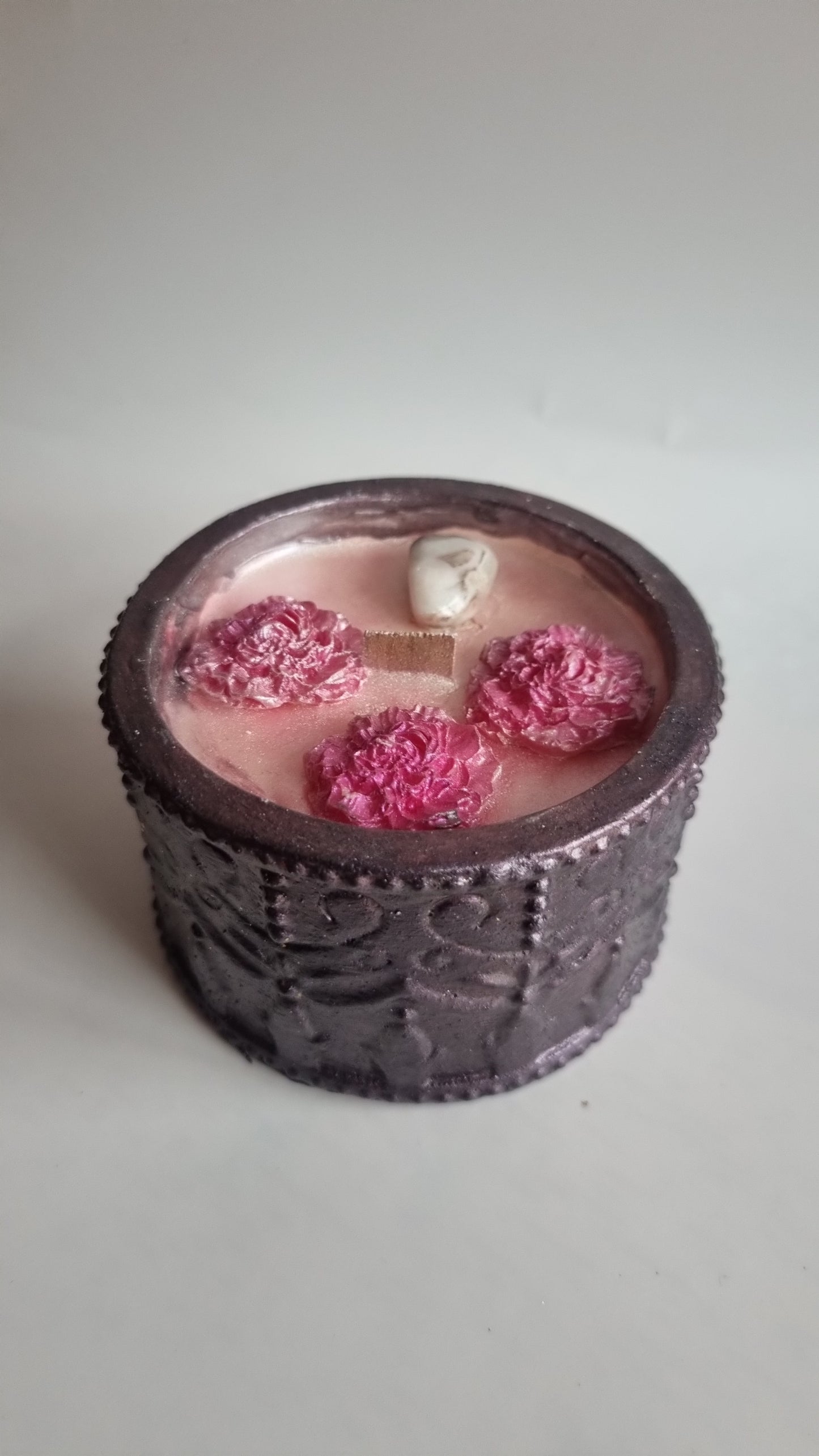 Handmade jar and  soy vax candle with premium fragrance oil beautiful good girl perfume with crystal purple -brown  pearl color