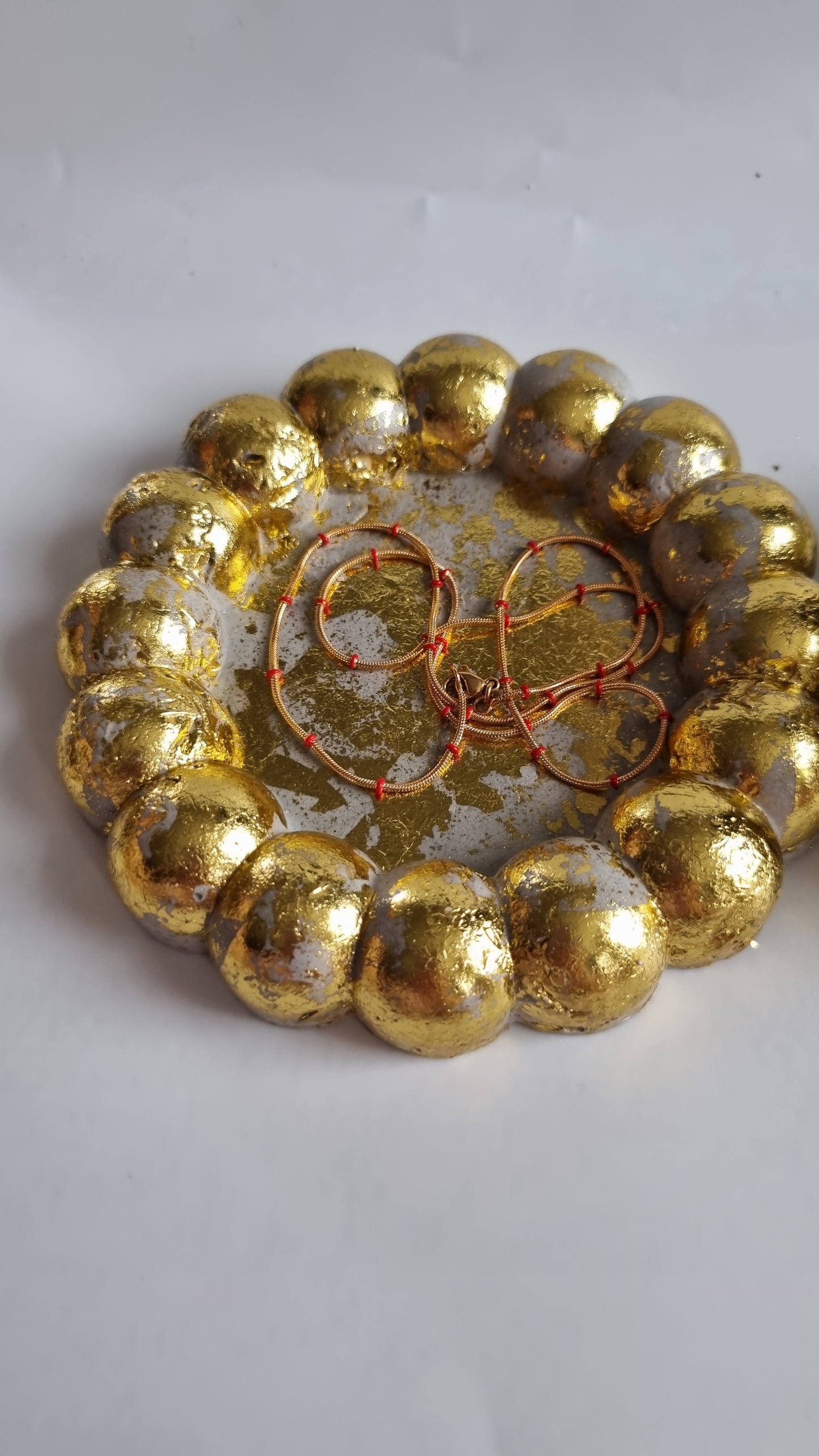 Bubble gypsum tray jewellery  and lotus grey gold color