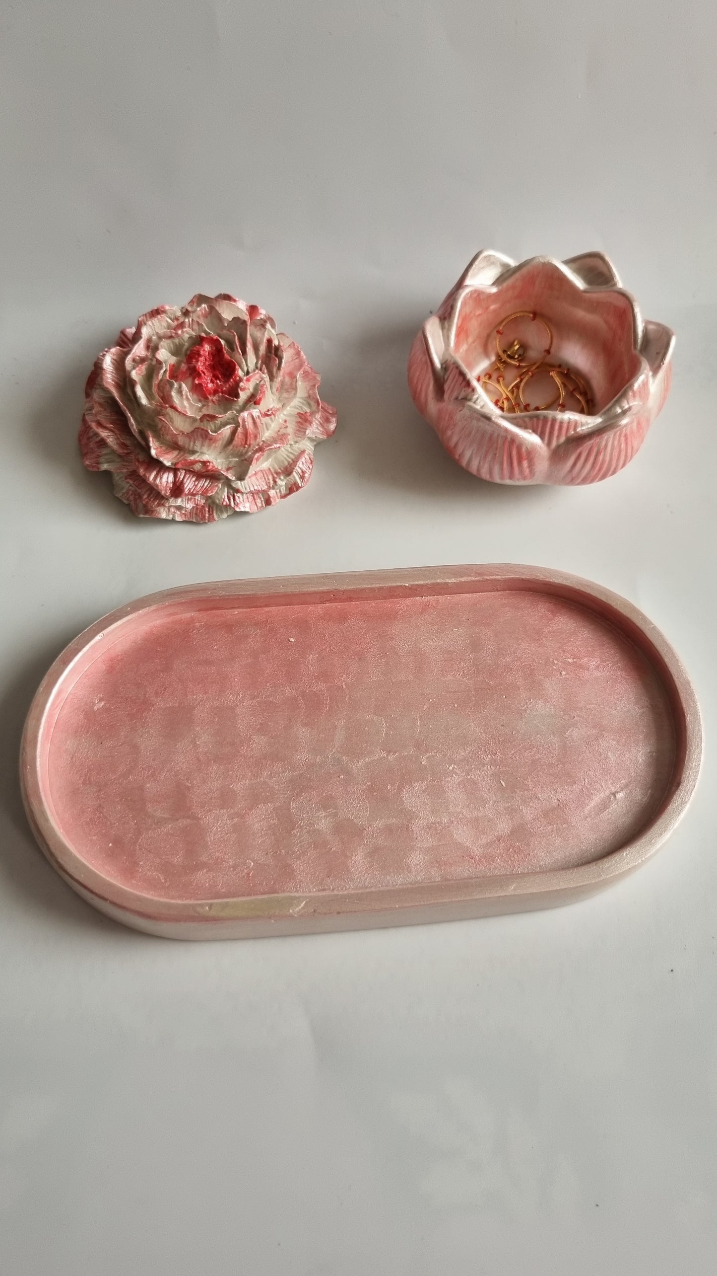 Handmade gypsum decoration jewellery tray pearl pink white color