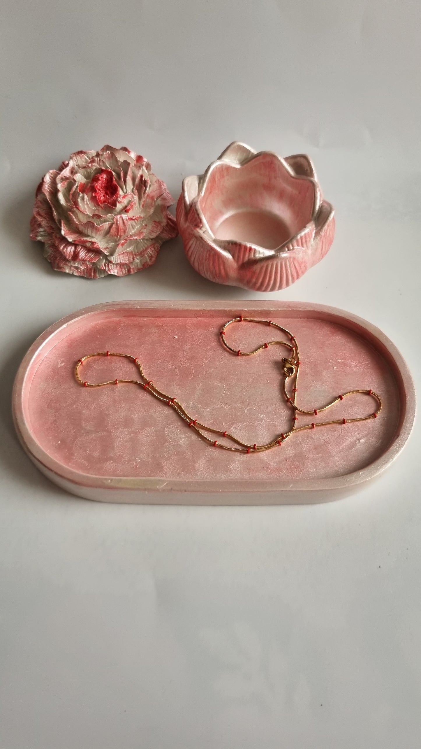 Handmade gypsum decoration jewellery tray pearl pink white color