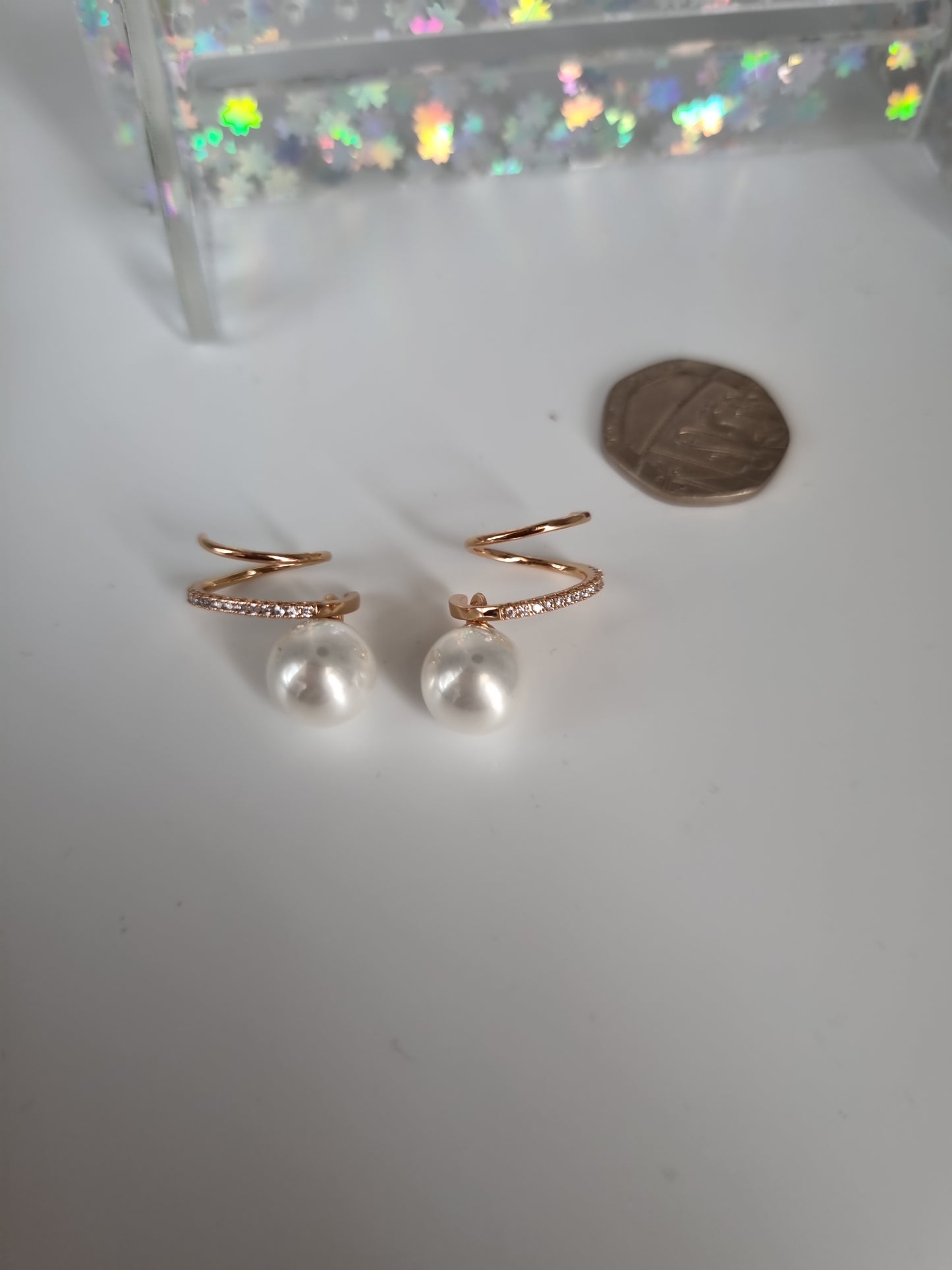 18kr.gold plated earrings waterproof with freshwater pearl and zircon stone beautiful earings