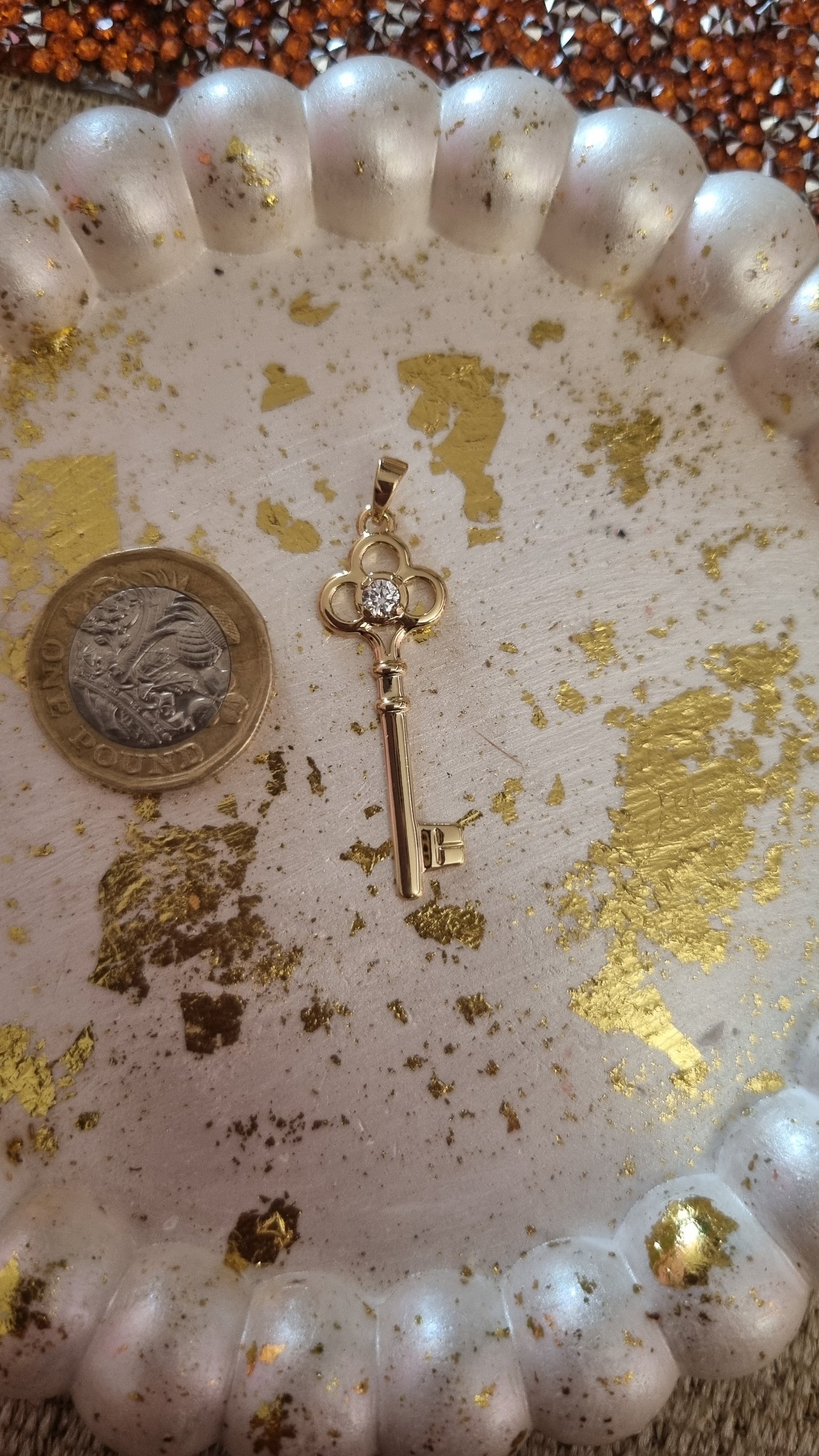 14kr.gold plated pendant with sw.crystal