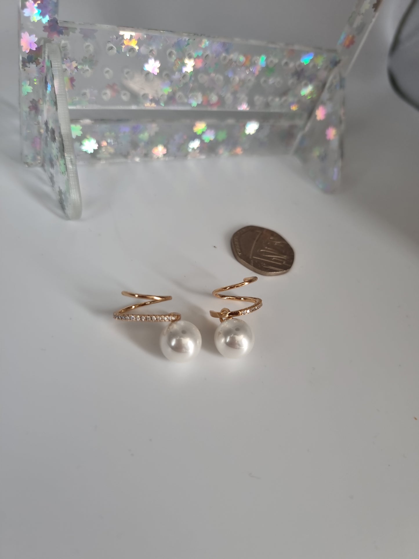 18kr.gold plated earrings waterproof with freshwater pearl and zircon stone beautiful earings