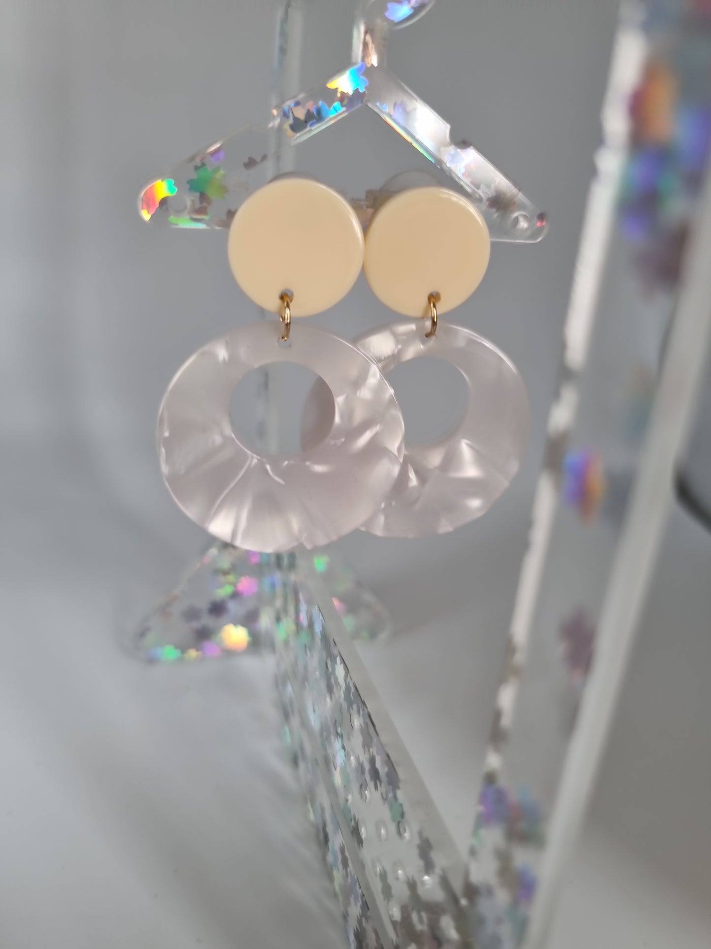 S925 earings Studs very beautiful light white color