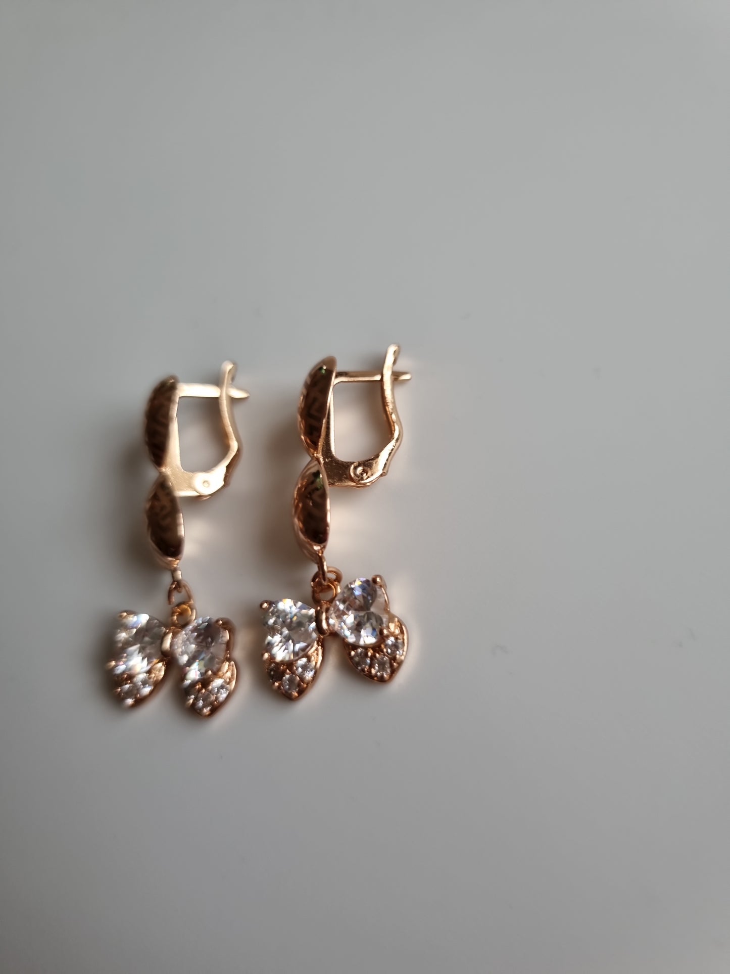 18kr.gold plated earrings with zircon stone elegant earrings hypoallergenic earings waterproof free nickel