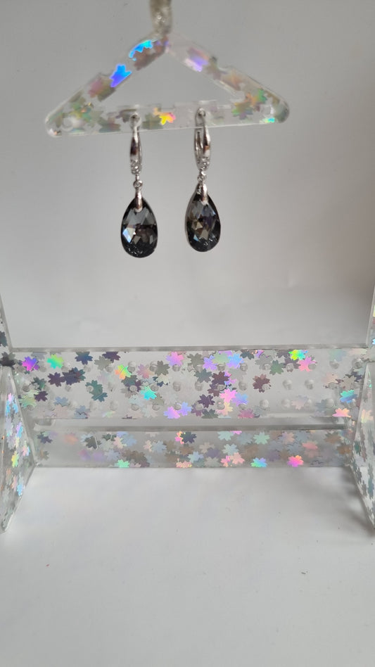 Black Swarovski crystal earrings waterproof free nickel platinum plated earrings  beautiful