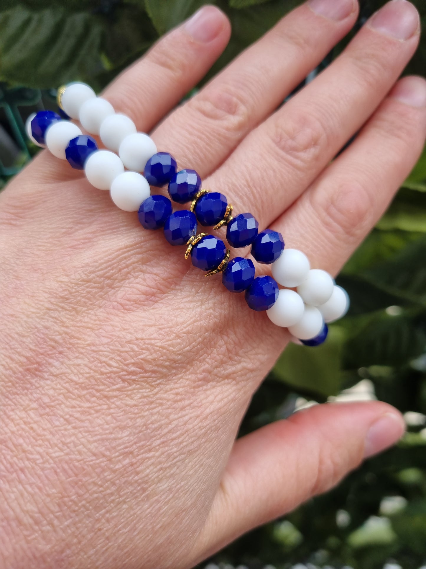 Stretchy bracelets pair with agate gemstone and glass crystal