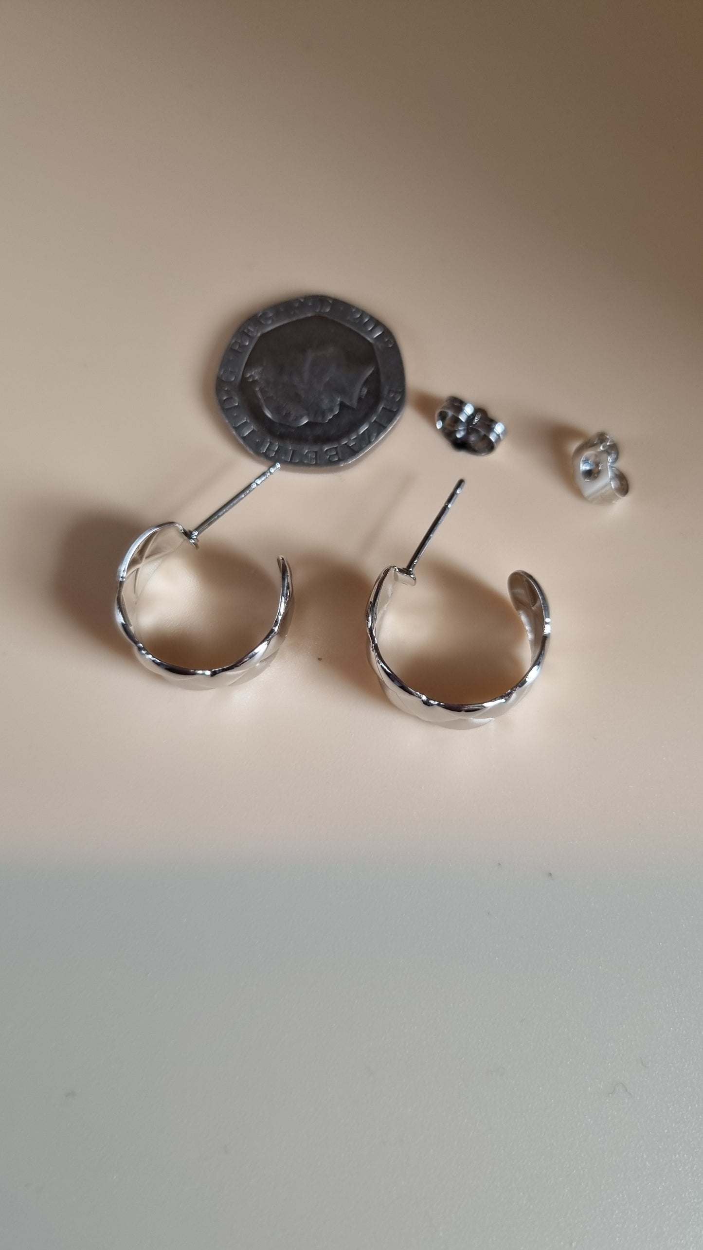 Platinum  plated earings hypoallergenic waterproof free nickel