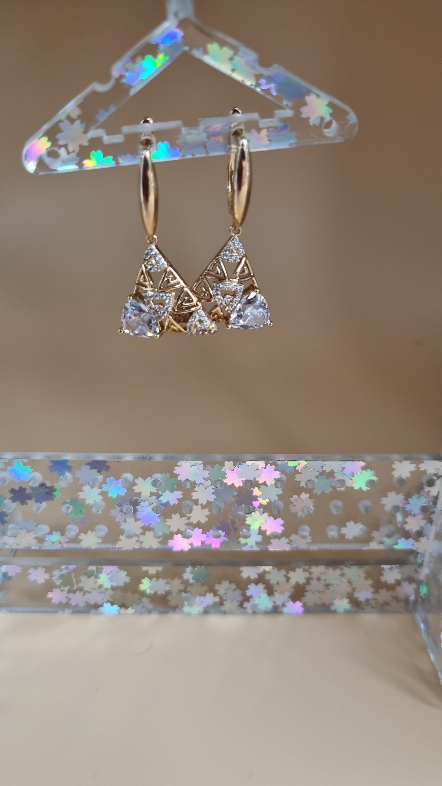 18kr.gold plated earrings with white zircon stone free nickel hypoallergenic waterproof